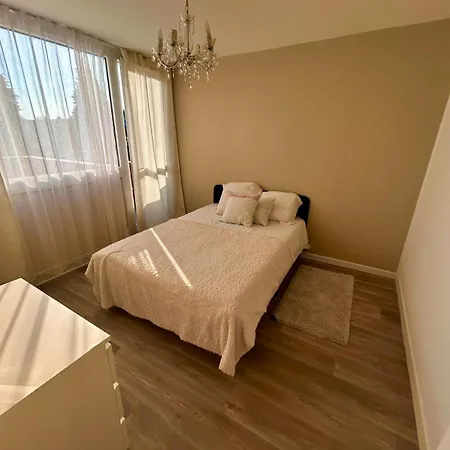 Maison Partagee 4 Proche Du Stade D'ascq Gasthof *